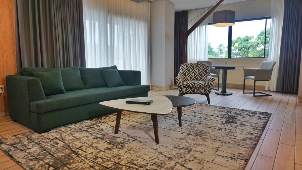 Comfort Inn Córdoba Zewnętrze zdjęcie