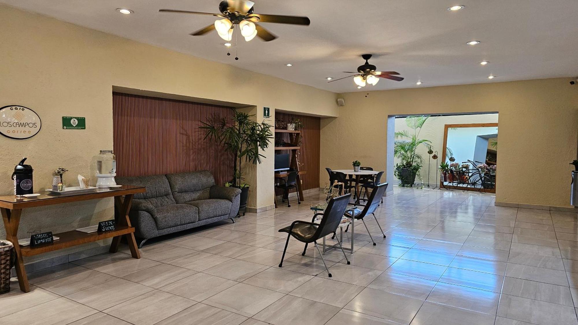 Comfort Inn Córdoba Zewnętrze zdjęcie