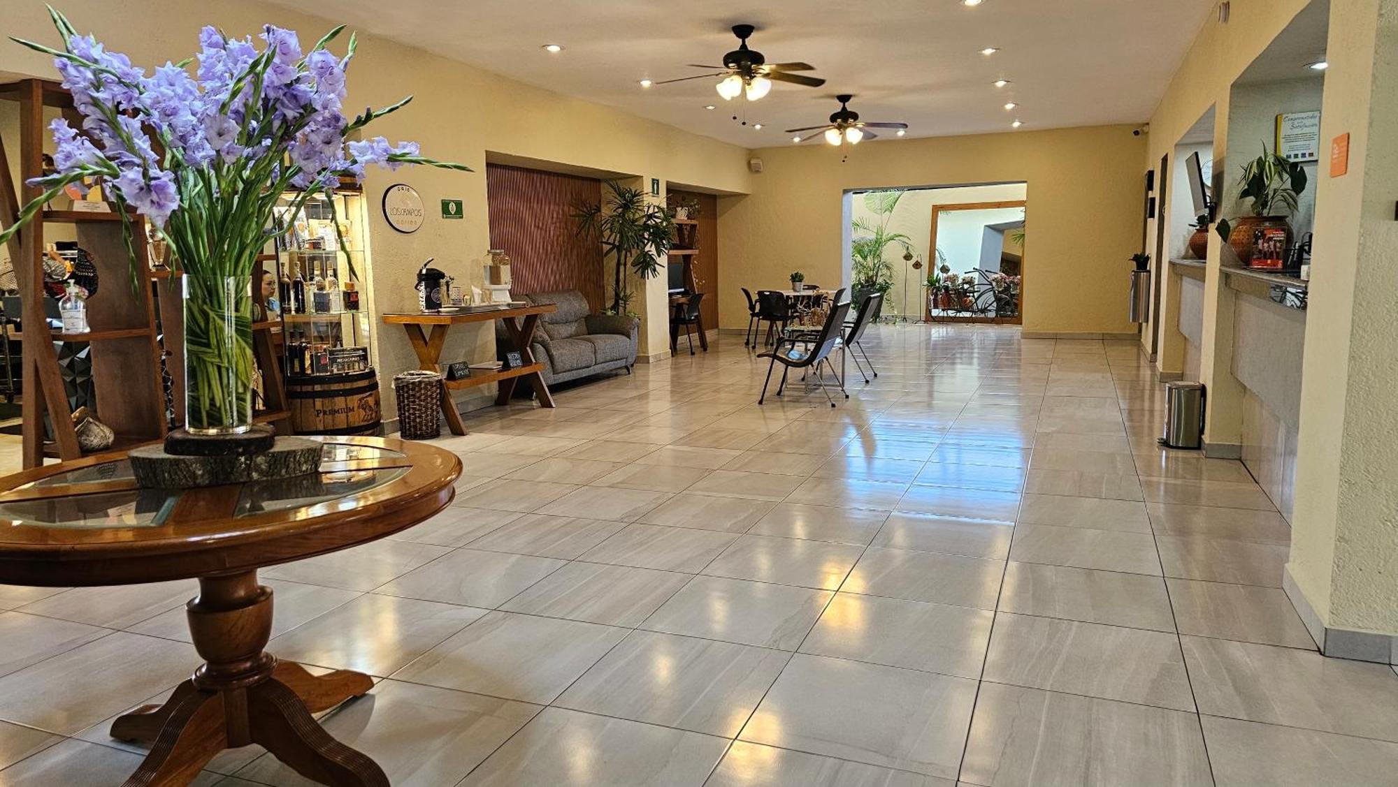 Comfort Inn Córdoba Zewnętrze zdjęcie
