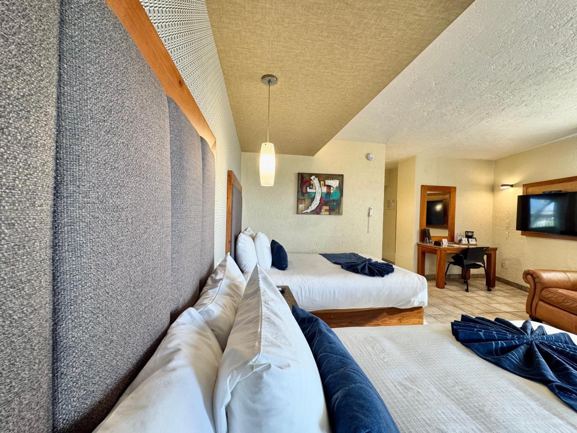 Comfort Inn Córdoba Zewnętrze zdjęcie