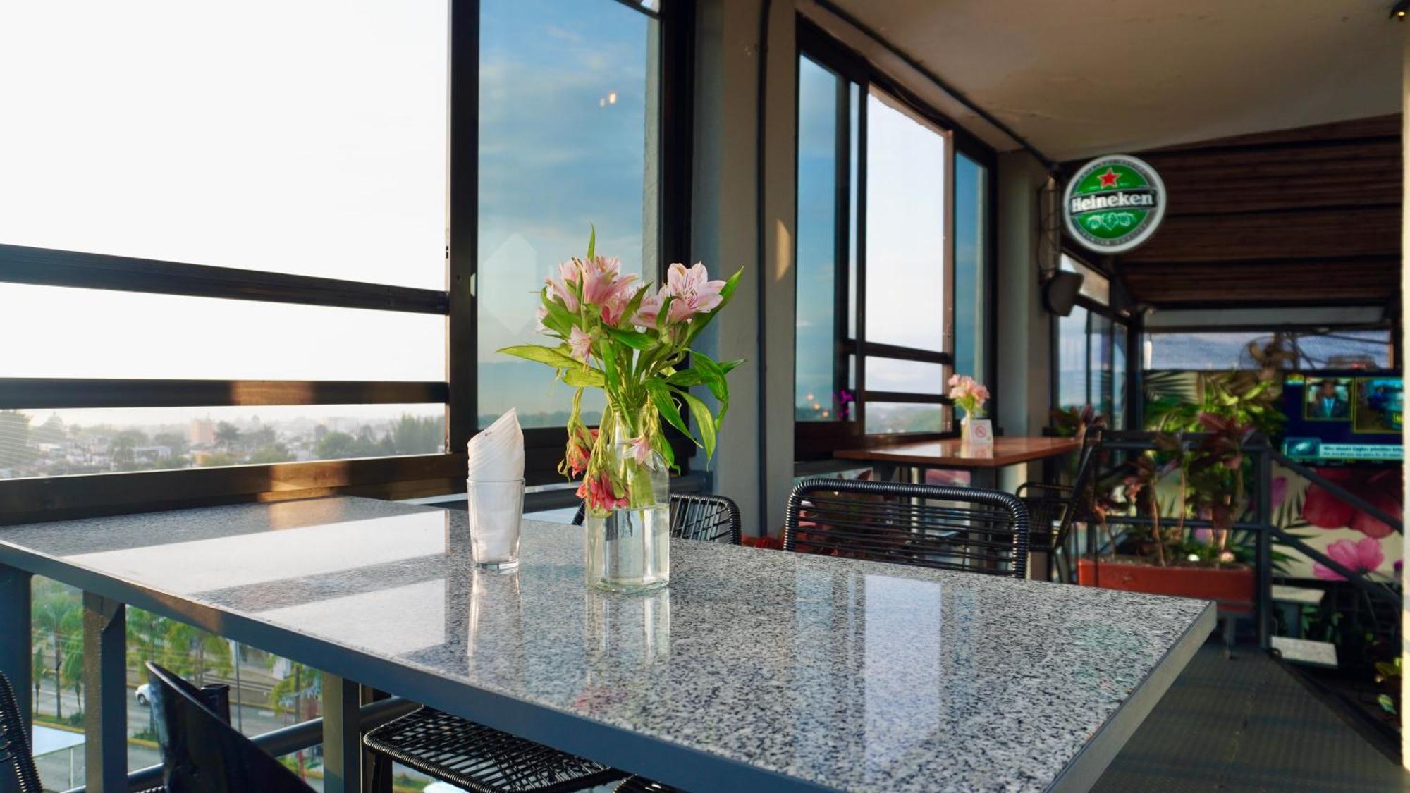 Comfort Inn Córdoba Zewnętrze zdjęcie