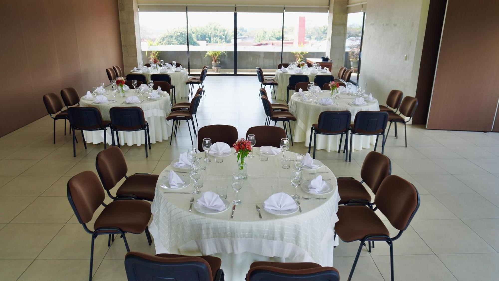 Comfort Inn Córdoba Zewnętrze zdjęcie